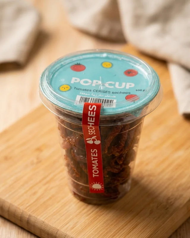 AI product photo of the Pop Cup dried tomato cup: close-up